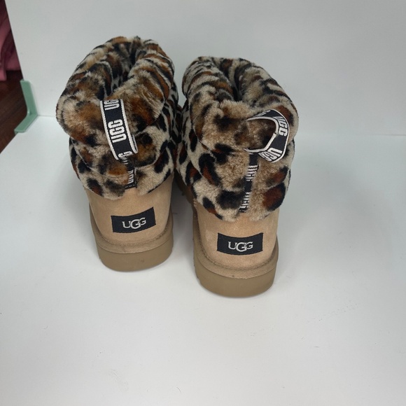 Women’s Ugg Fluff Mini Quilted Leopard Boots - Picture 2 of 7